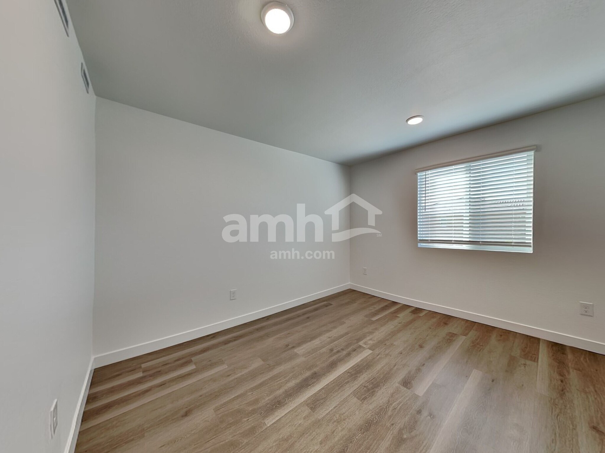 Building Photo - 4511 S 97th Dr