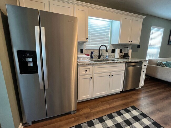 Building Photo - Home Away From Home - Furnished Rental