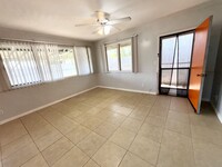 Building Photo - Single Family. Pet Friendly. Street Parkin...