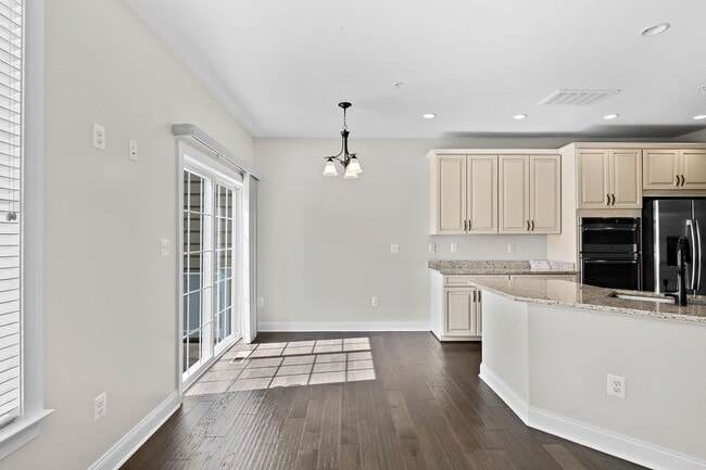 Building Photo - 2542 Cherry Tree Rd