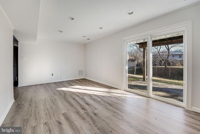 Building Photo - 4512 Lantern Pl