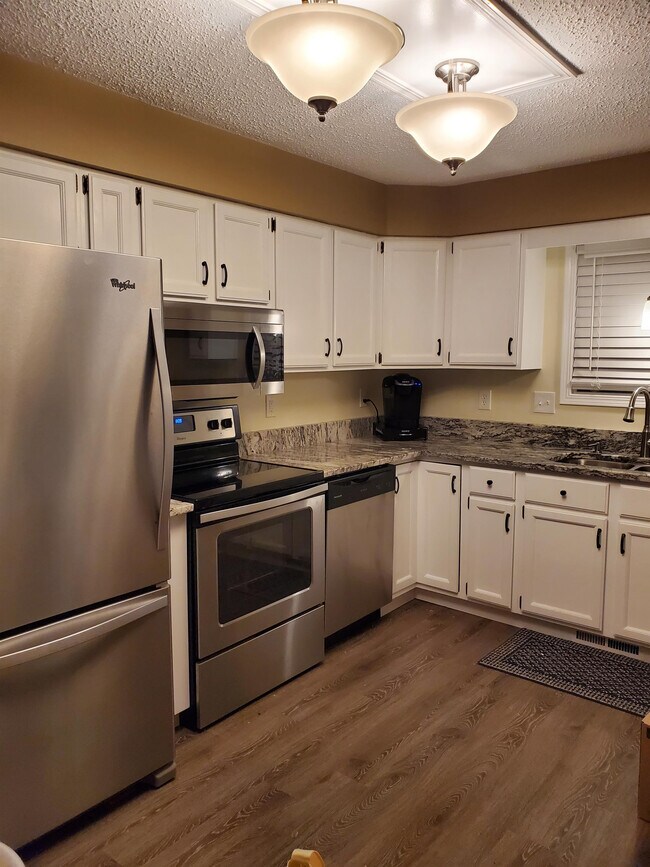 530 E Hiawatha Dr 530 E Hiawatha Dr Wisconsin Dells WI 53965