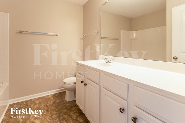 Building Photo - 423 Mountain Laurel Cir