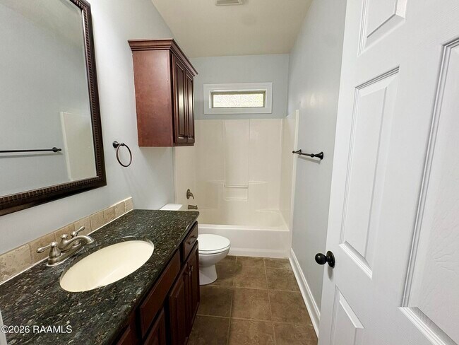 Building Photo - 120 Mirada Ln