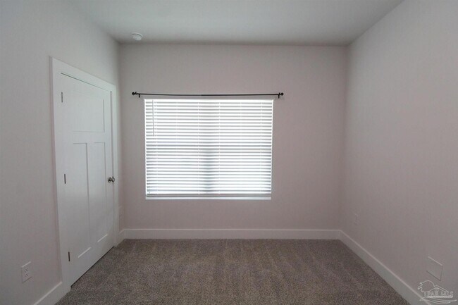 Building Photo - 3111 Silver Maple Dr