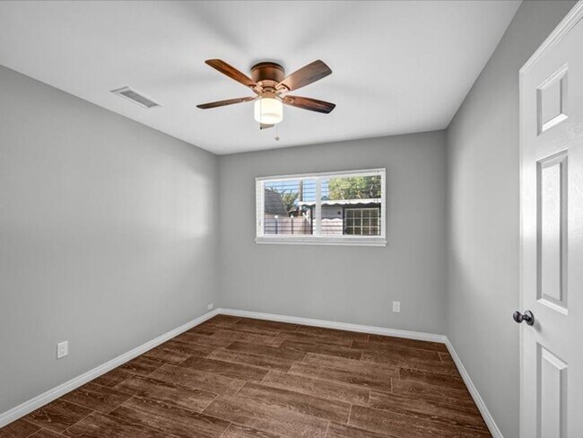Building Photo - Beautiful 3 BD, 1.5 BA Remodeled Home in North Clairemont!