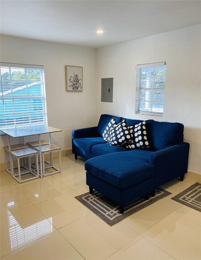 Building Photo - 227 NW 34th St