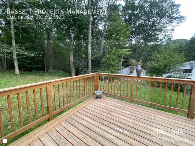 Building Photo - 209 Eastgate Dr