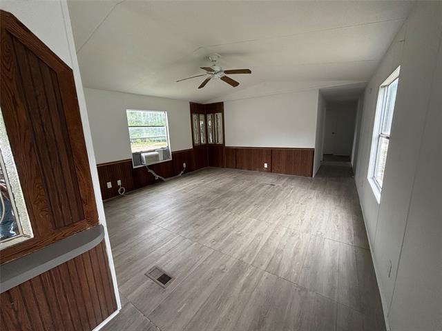 Building Photo - 541 Simmons Dr