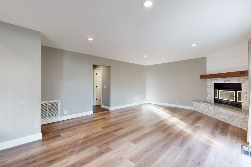 Building Photo - 4638 El Dorado Rd