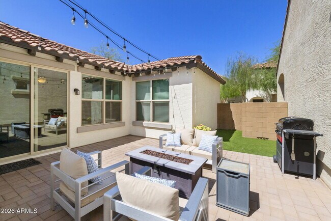 Building Photo - 2930 N Raven