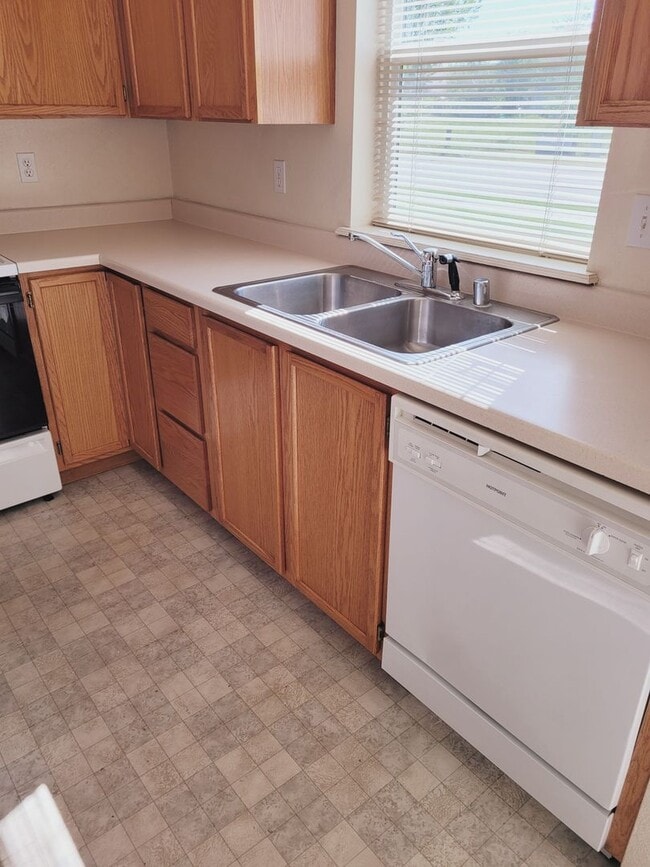 Building Photo - Charming 2-Bed in Central Bozeman