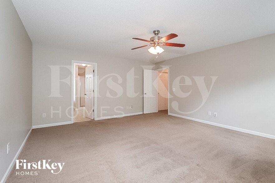 Building Photo - 4608 Mallard Creek Dr