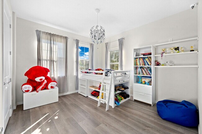 Building Photo - 1512 Bursera Ter