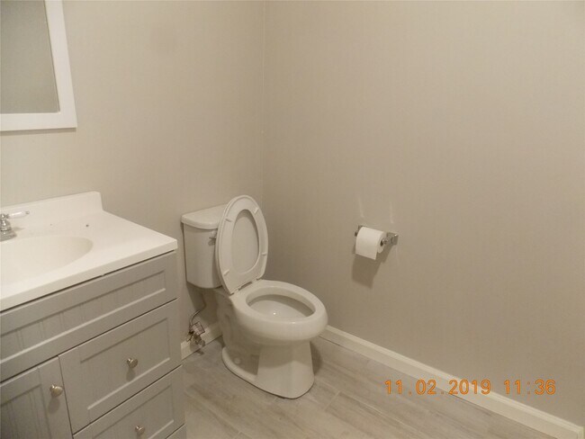 Building Photo - 9411 Bassoon Dr