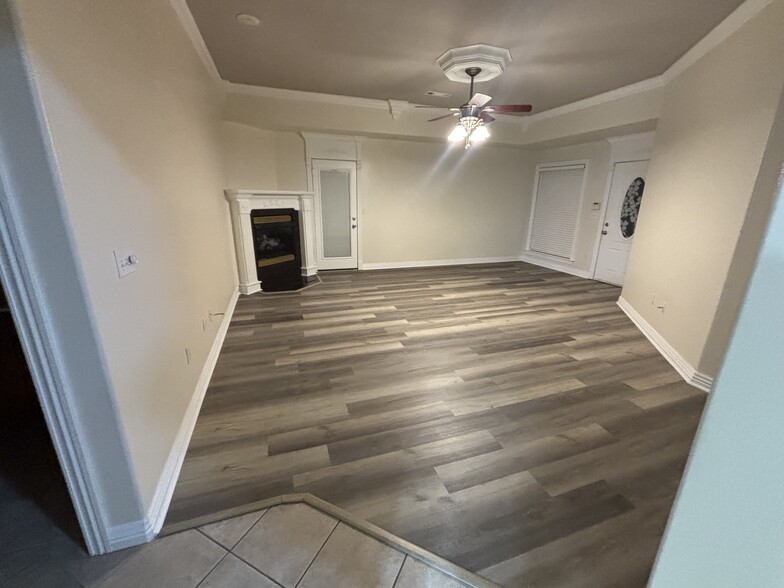 Living Room with fireplace - 6210 W Milliken Bnd