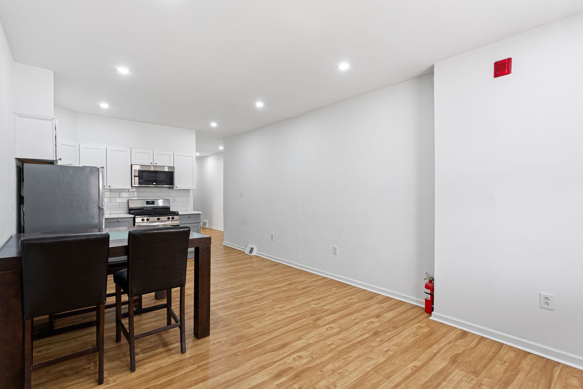 Building Photo - 4047 N Broad St