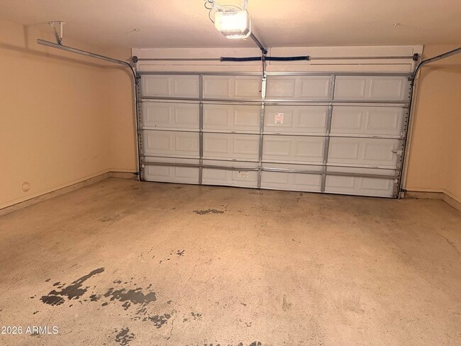 Building Photo - 18250 N Cave Creek Rd