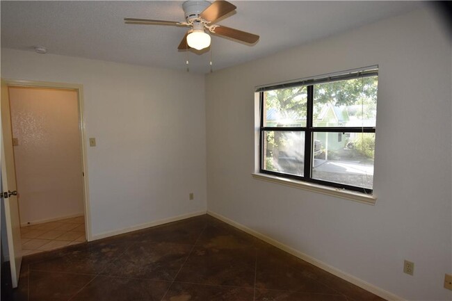 Building Photo - 701 Gamez Cove