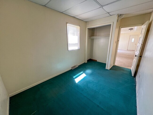 Building Photo - 1020 S Kimball- 3 bedroom house for rent
