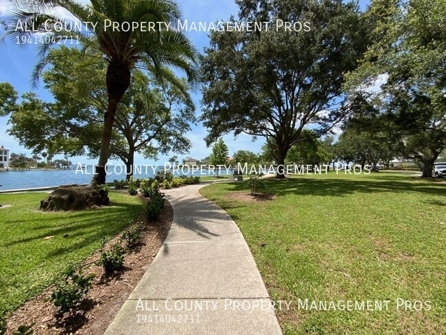 Building Photo - 4930 Bay Shore Rd