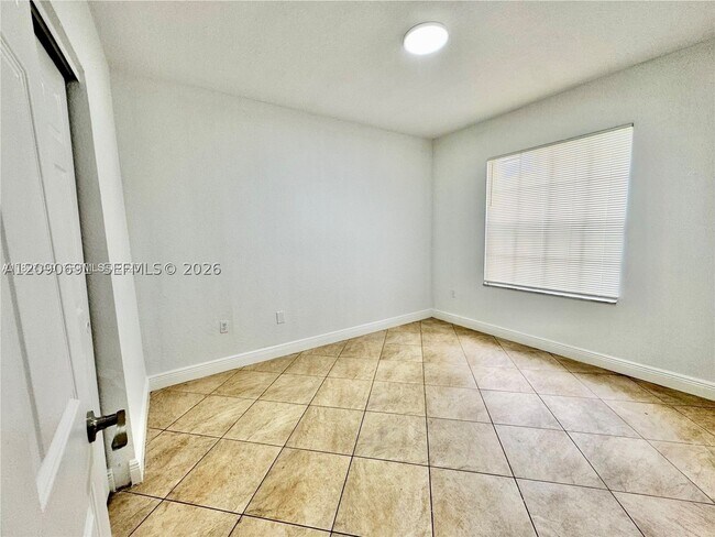Building Photo - 507 Belmont Ln