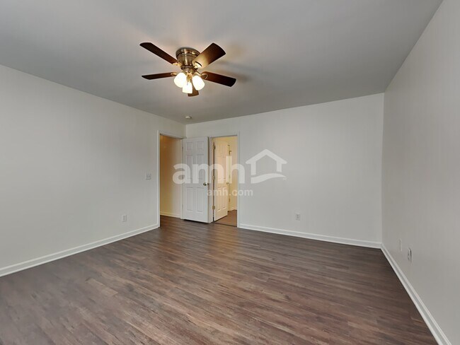 Building Photo - 1512 Birkdale Ct