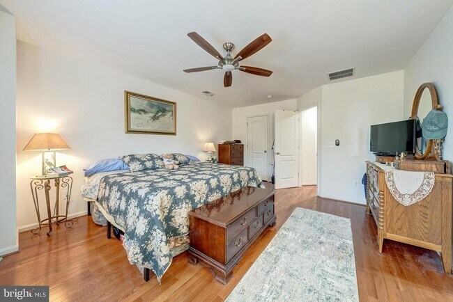 Building Photo - 22644 Amberjack Square