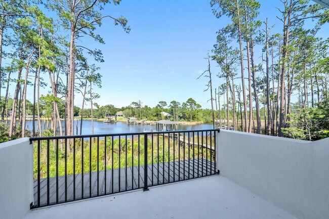 Building Photo - 160 Grand Flora Way