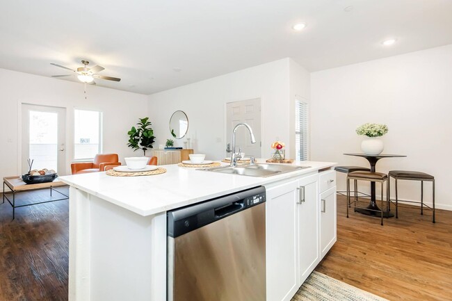 Interior Photo - Broadstone Place