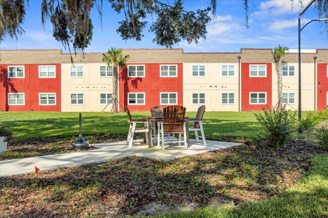 Building Photo - 260 Spanish Moss Cir