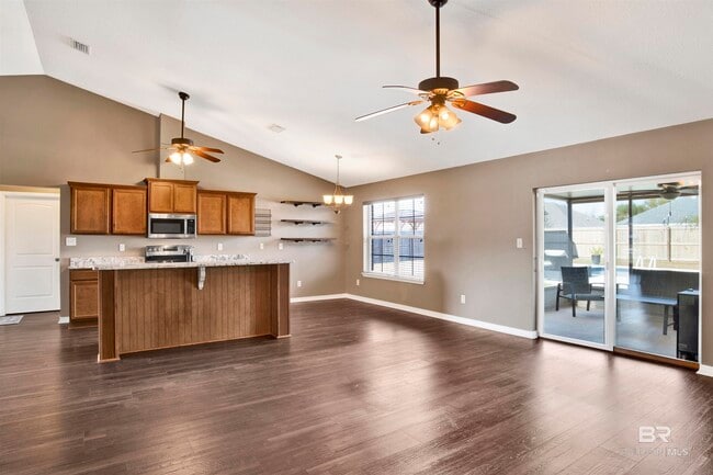 Building Photo - 33633 Field Stone Ln