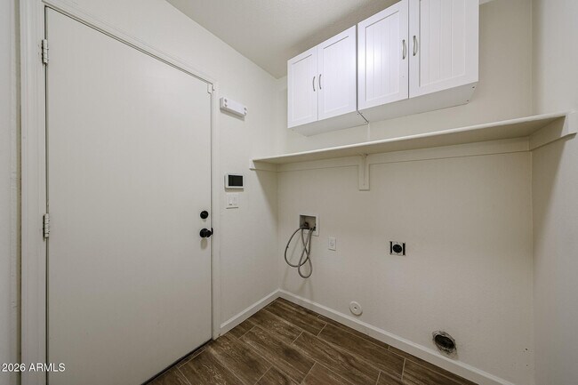 Building Photo - 4047 E Jojoba Rd