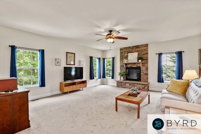 Building Photo - 6018 Red Setter Ln