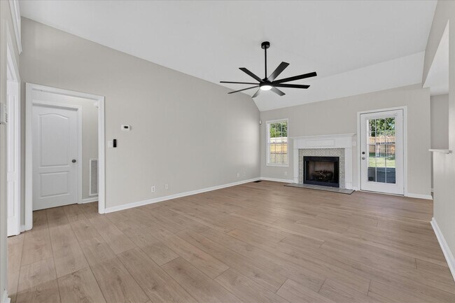 Building Photo - 3109 Holly Point