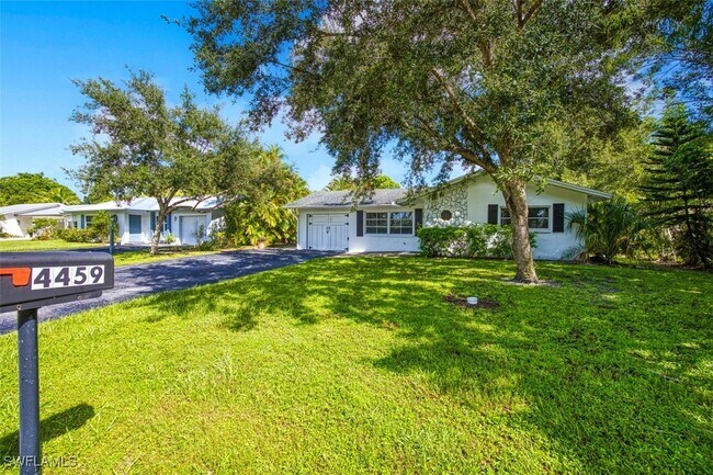 Building Photo - 4459 Flamingo Dr