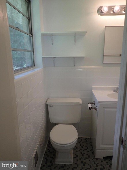 Building Photo - 7515 Granada Dr
