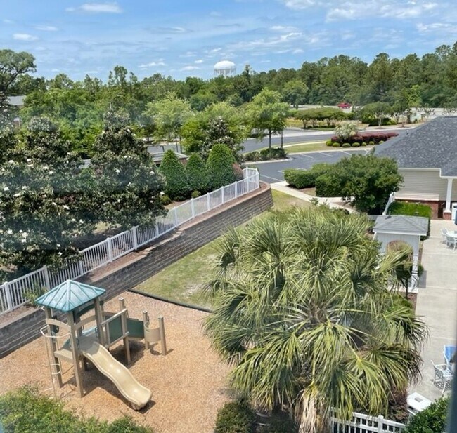 Building Photo - 2801 Bloomfield Ln