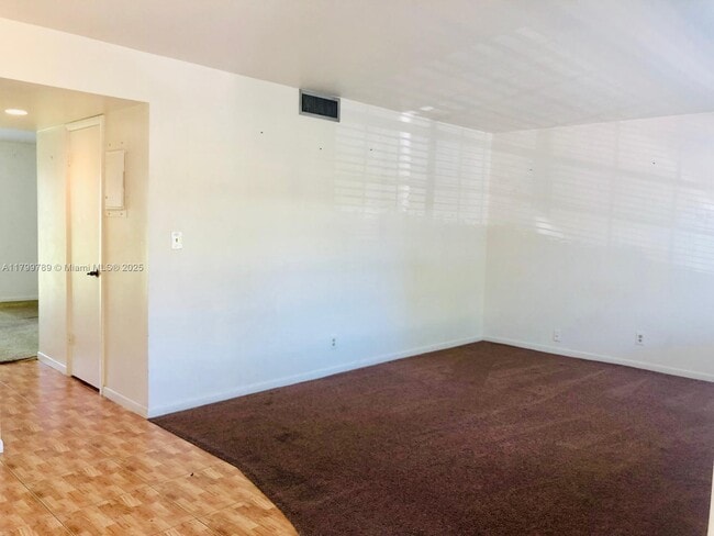 Building Photo - 1805 SW 81st Terrace