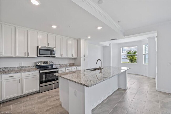 Building Photo - 43020 Greenway Blvd