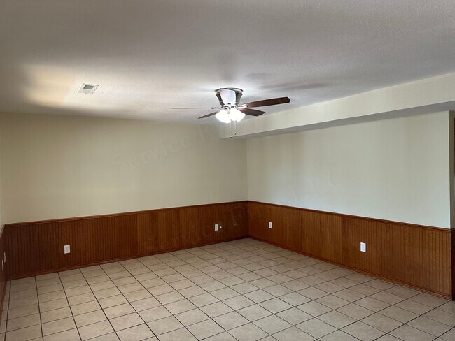 Building Photo - Wallen Bluff 4 Plex
