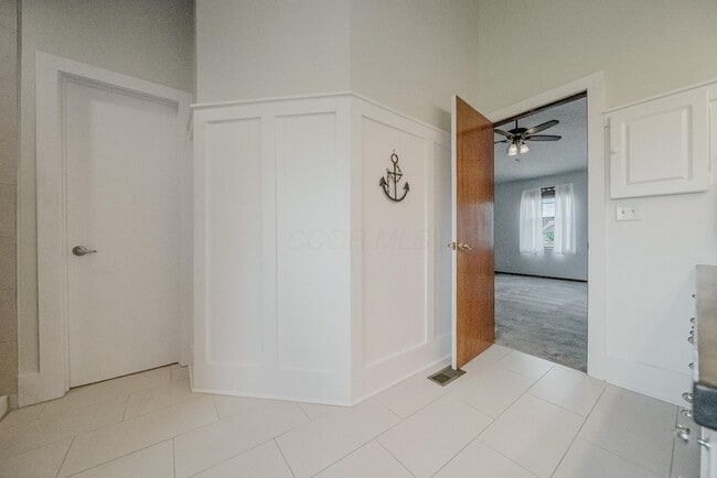 Building Photo - 2598 Hoover Crossing Way
