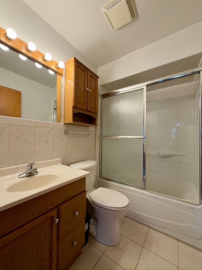 Building Photo - 1311 Theodore St