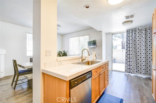 Building Photo - 744 N Siavohn Dr
