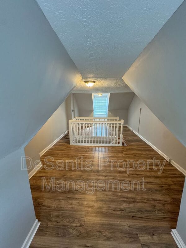 Building Photo - 5424 Harrison St