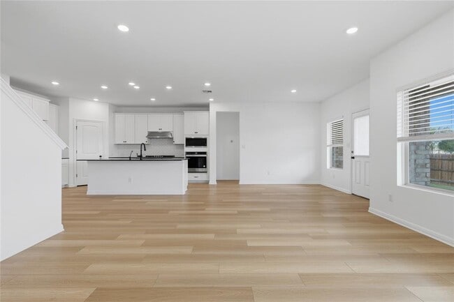 Building Photo - 12900 Cerro Castellan Trace