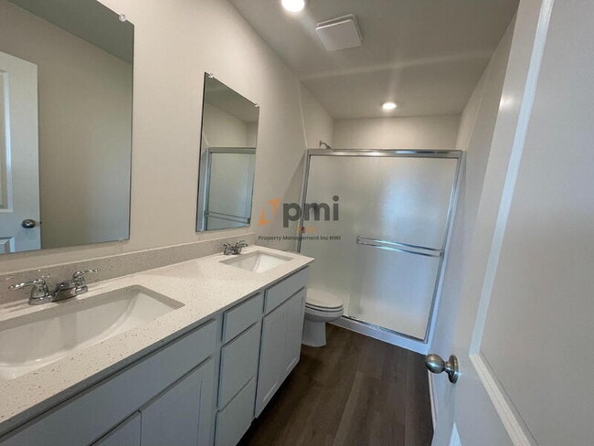 Building Photo - 8749 W 108th Dr