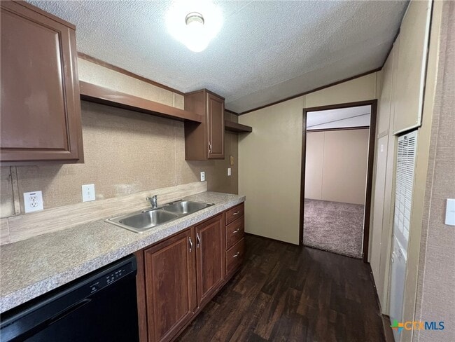 Building Photo - 1911 Wald Rd