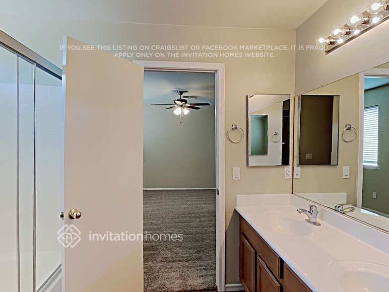 Building Photo - 3831 W Naomi Ln