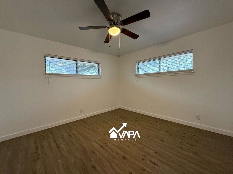 Building Photo - 4707 Dagmar Dr
